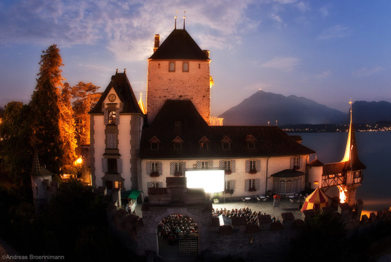 Kino im Schloss Oberhofen